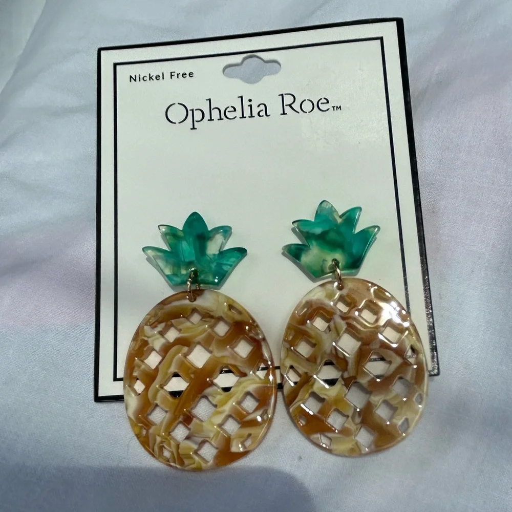 Pineapple Earrings in Green and Brown‎